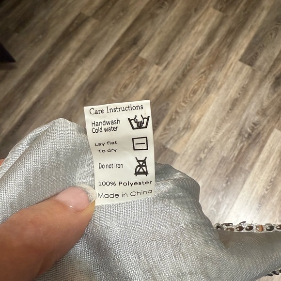 Anna-Kaci Silver Sequin plus size blouse sz:XL - Picture 4 of 6